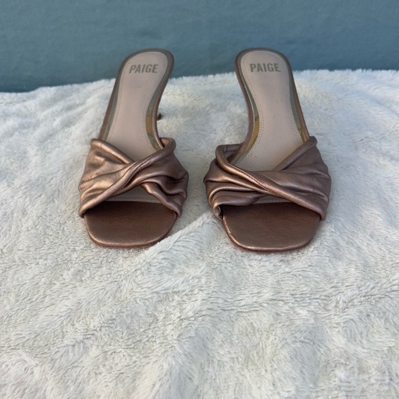 PAIGE Shoes - EUC Paige Women's Bronze Slide Sandals‎ Size 8 Mule Summer Leather Bow Metallic